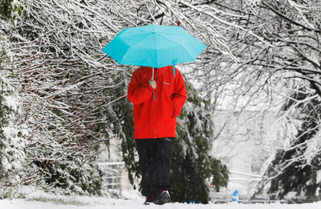 爱尔兰气象局对突降大雪表示惊讶：我们也是刚知道